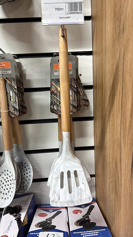 лопата дыр гельовый серый